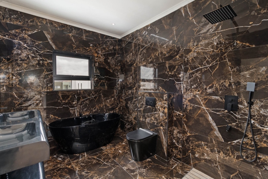 3 Bedroom Property for Sale in Sandown Western Cape